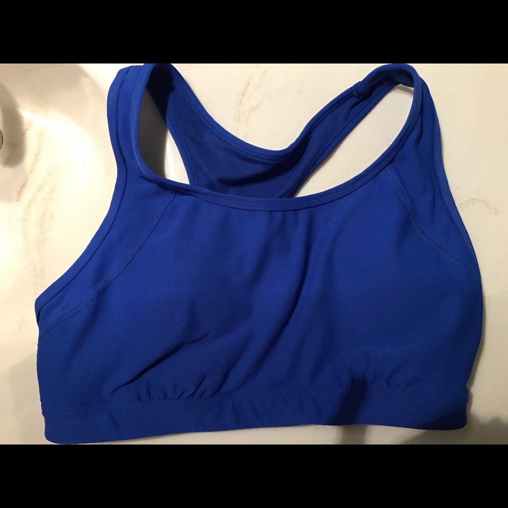 Sports bra
